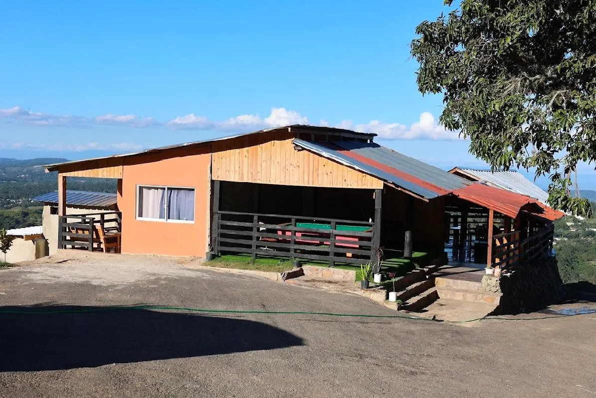 Villa Vista Montana Jimenoa De La Rosa à Jarabacoa 0*,  République dominicaine